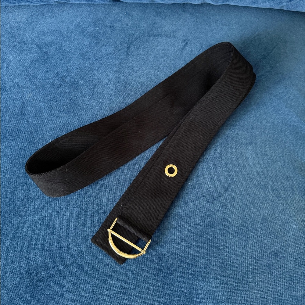 CHLOÉ navy blue fabric belt w/Gold signature D ring cinch close.